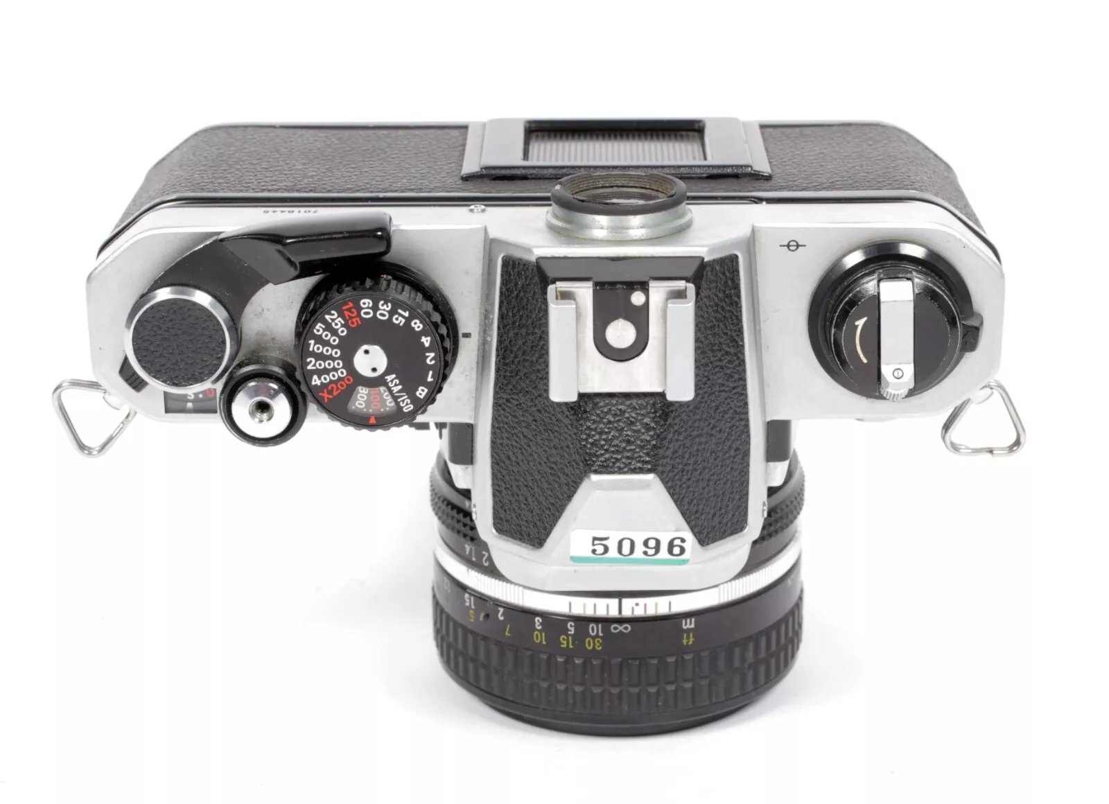 Nikon FM2 フィルムカメラ 50mm f1.4 レンズ付き シルバー Nikon FM2 フィルムカメラ 50mm f1.4 レンズ付き シルバー